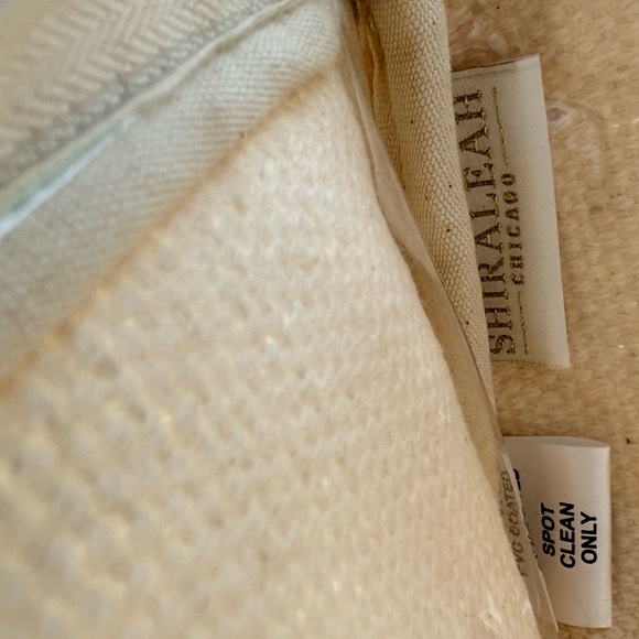 Shiraleah 12” x 8 “ Cosmetic NWT Boho Zip Bag Cream & Pink Lined Thick Plastic - Picture 7 of 8